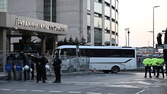 İstanbul Cumhuriyet Başsavcılığı'ndan, Özgür Özel'in İBB dosyasındaki gizli tanık Çınar'a ilişkin iddiası hakkında açıklama