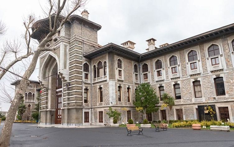 İstanbul Erkek Lisesi'nde neler oluyor?