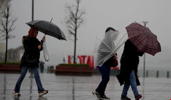 İstanbul için kuvvetli rüzgar ve fırtına uyarısı