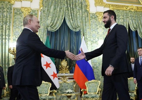 Şara-Putin Kremlin’de görüştü. Putin: “Fırat’ın doğusunun entegrasyonu için çabalarınızdan dolayı tebrik ediyorum”