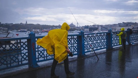 4 ilde turuncu, 16 ilde sarı alarm: Sağanak, dolu, hortum...