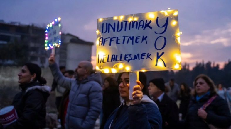 6 Şubat'ın üçüncü yılında "Unutmak, affetmek, helalleşmek yok" yürüyüşü