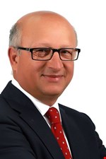Nihat Ali Özcan