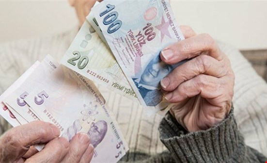 En düşük emekli maaşı 1500 TL oldu