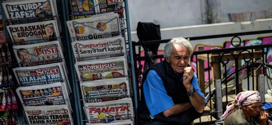 Faruk Bildirici: İktidara sırtını dayamış altı yazar...