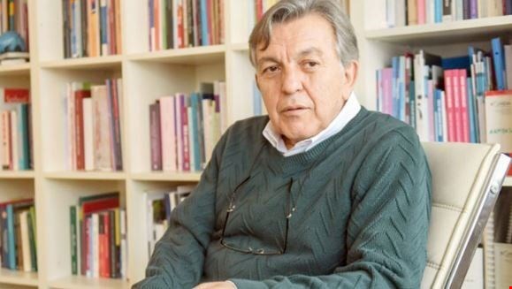 Bekir Ağırdır’la “Hikâyesini Arayan Gelecek” Kitabı Üzerine Söyleşi