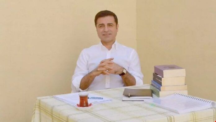Demirtaş’tan ‘demokrasi ittifakı’ yorumu: Süreç giderek bu noktaya evriliyor