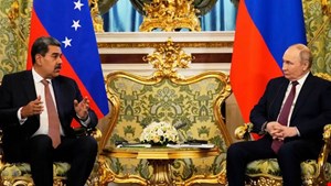 ABD operasyon mu düzenleyecek? Rusya, Venezuela'daki diplomatlarını tahliyeye başladı