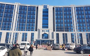 Adliyede kadın hakime silahlı saldırı