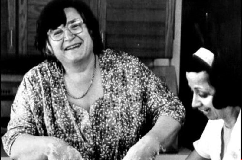 AGAVNİ ÇERKEZYAN' I ÖLÜMÜNÜN 21. YILINDA SEVGİYLE ANIYORUM...