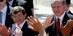Ahmet Davutoğlu'ndan iktidara 'yeşil ışık'
