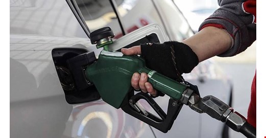 Akaryakıta bu gece çifte zam