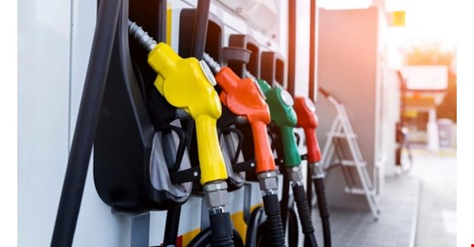 Akaryakıtta tabela değişti: Benzine zam geldi