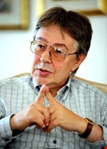 Akın ÖZÇER