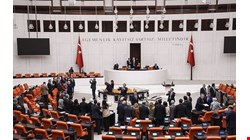 Anayasa değişikliği için 400 milletvekiline transferlerle ulaşılacak