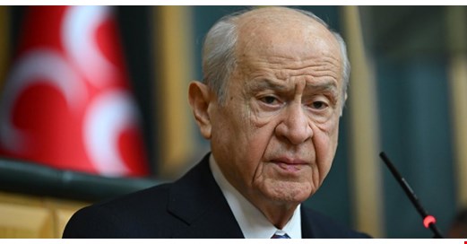 Bahçeli: Türkiye, belediyeler başta olmak üzere davalardan süratle kurtulmalıdır