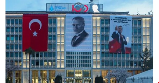 Bloomberg, CHP'li belediye operasyonlarına işaret etti: Türkiye'nin risk algısı yükseldi