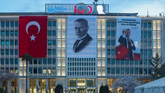 Bloomberg, CHP'li belediye operasyonlarına işaret etti: Türkiye'nin risk algısı yükseldi