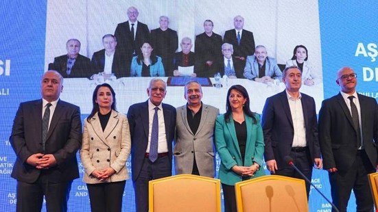 Bu yazı kendini solcu sanan ‘Türk muhalifler’in bir durup kendileriyle yüzleşmesini umarak yazılmıştır!