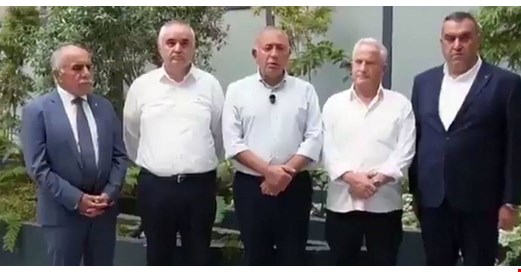 CHP İstanbul yönetimine atanan kayyım heyetinden bir kişi çekildi