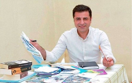 Demirtaş’tan eleştirilere yanıt: 'Kar makinesinden makam aracı olmaz'