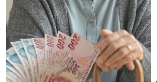 Emeklilikte "gelir odaklı" dönem: Sosyal yardım destekli yeni model yolda