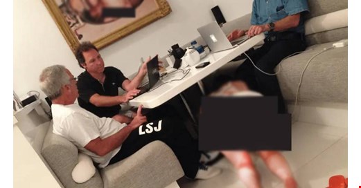 Epstein dosyalarında skandallar devam ediyor: Masanın altında sürünen kadın ve ürkütücü tablo