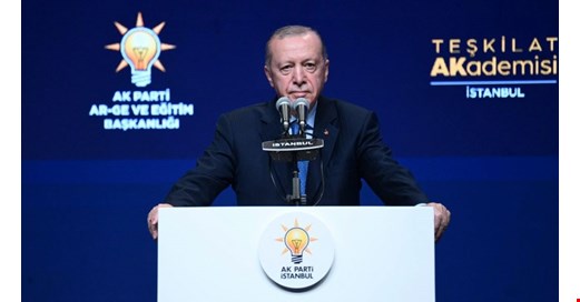Erdoğan, AK Parti'ye yeni katılımları duyurdu: 'İstanbul'u fetret devrinden kurtaracağız'