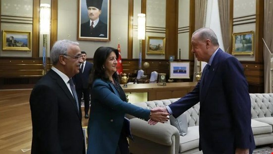 Erdoğan: DEM Parti heyetiyle umut verici bir görüşme yaptık, yansımalarını önümüzdeki günlerde göreceğiz