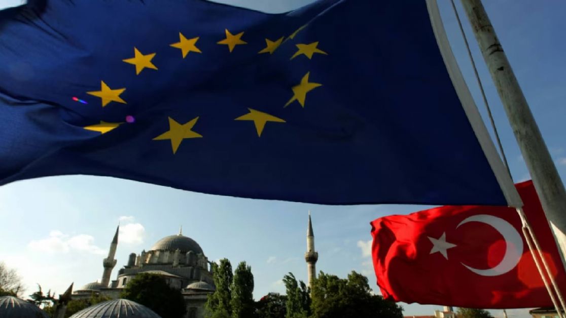 Ertuğrul Özkök: Dün akşam Brüksel'e giden Türk gazeteci listesi bana ne anlatıyor?