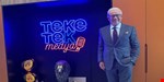 Ertuğrul Özkök: Teke Tek Medyada Bir Gün: “Bu Ülkede Bir Dan Brown Mülakatını Kaç Kişi Okur”