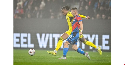 Fenerbahçe, Viktoria Plzen'le 0-0 berabere kaldı