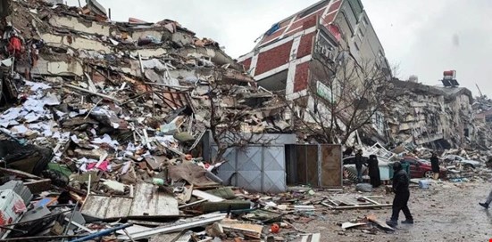 Gökçer Tahincioğlu: Depremden sonra kaderine terk edildiği için ölmemiş gibi bir belge düzenlendi ve ölüm saatine 19:30 yazıldı