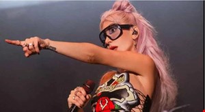 Hande Yener’e “zıplamayan Tayyipçi” sloganı soruşturması