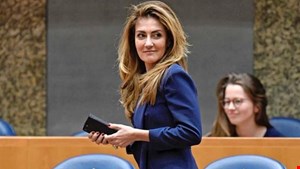 Hollanda'nın yeni Başbakan Yardımcısı Dilan Yeşilgöz oldu