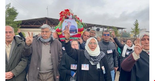 Kobani’de veda: Salih Müslim oğlunun yanına defnedildi