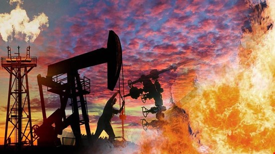 Körfez'de gemiler vuruldu, petrol yeniden 100 doları aştı: Tarihi rezerv satışı başlıyor