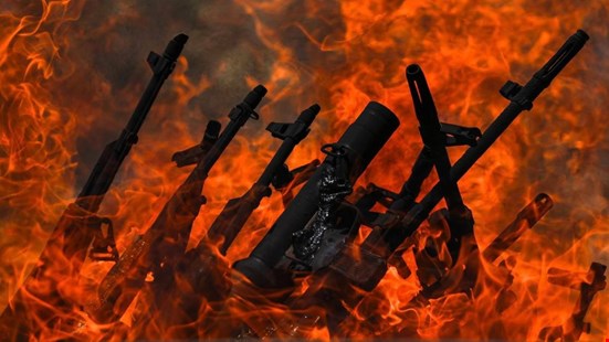 Köşe yazarları PKK'nın silah bırakmasını nasıl değerlendirdi?