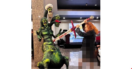 Lütfü Kırdar’a yerleştirilen dört başlı “gericilik” heykeli soruşturması: Heykeltıraş tutuklandı, İYİ Parti ihraç etti