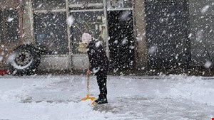 Marmara'dan Güneydoğu'ya kadar yağışlar devam ediyor: 8 il için kuvvetli kar uyarısı