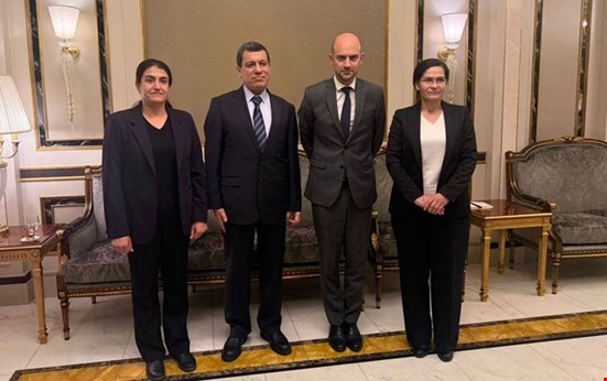 Mazlum Abdi başkanlığındaki Rojava heyeti, Fransa Dışişleri Bakanı Barrot ile görüştü