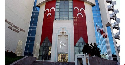 MHP'de 2 isim ihraç talebiyle disipline sevk edildi