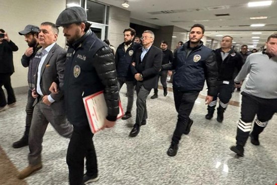 Mustafa Yeneroglu: Eleştiriyi suça dönüştüren yargı