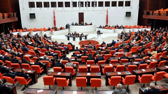 Mustafa Yeneroğlu: Otoriterliğin gölgesinde yeni yasama yılı açılışı