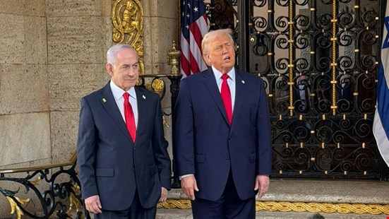 Netanyahu ile görüşen Trump'tan İran'a yeni operasyona yeşil ışık: Onlara cehennemi yaşatırız