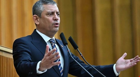 Özgür Özel: “Türkiye’deki Kürt kardeşlerimizi de Suriye’deki akrabalarını da incitmeyin”