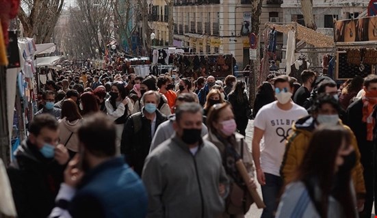 Prof. Dr. Saltık: Derhal kısıtlamalara başlayın, bu yangın büyür ve söndüremezsiniz