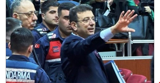 Salonda oturma düzeni krizi: İBB davasında 5. celse başlamadan bitti