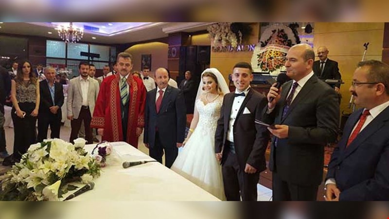 Sedat Peker'in işaret ettiği akrabanın nikâh şahitliğini yaptığınız doğru mu?