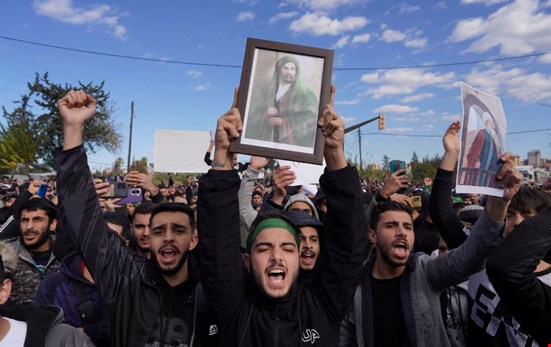 Suriye’nin birçok kentinde gösteriler başladı